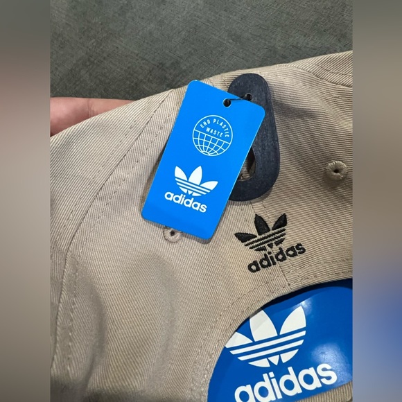 BRAND NEW | Adidas Khaki/Black Adjustable Fit Snap Back - Picture 7 of 7